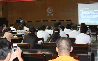 顺昌县法院深入虹润公司开展“法制进企业” 活动