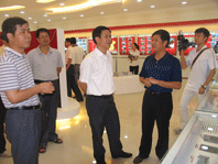 南平市委副书记黄福清、市委常委统战部部长黄健平一行视察虹润公司